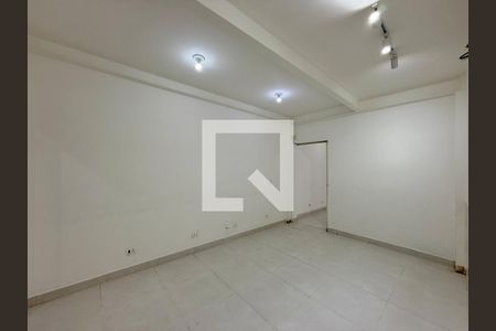 Casa para alugar com 5 quartos, 180m² em Brooklin, São Paulo