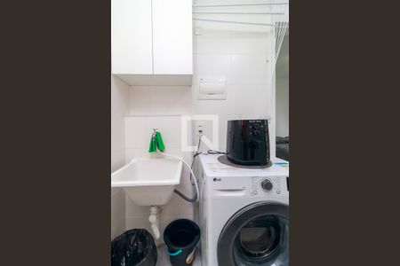 Cozinha de apartamento para alugar com 1 quarto, 35m² em Jardim Caravelas, São Paulo