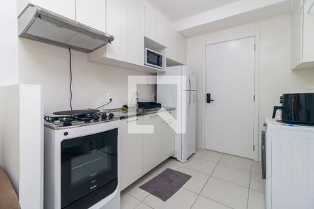 Cozinha de apartamento para alugar com 1 quarto, 35m² em Jardim Caravelas, São Paulo