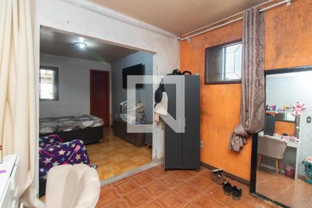 Quarto 1 de casa à venda com 5 quartos, 200m² em Restinga, Porto Alegre