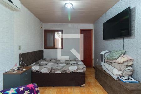 Quarto 1 de casa à venda com 5 quartos, 200m² em Restinga, Porto Alegre