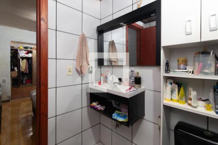 Banheiro do Quarto 1 de casa à venda com 5 quartos, 200m² em Restinga, Porto Alegre