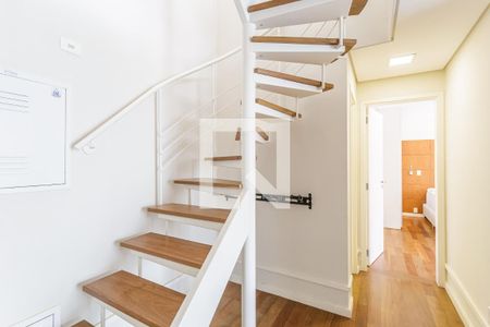 Sala de apartamento para alugar com 1 quarto, 125m² em Vila Nova Conceição, São Paulo