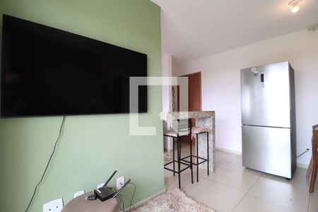 Sala de apartamento para alugar com 2 quartos, 62m² em Santa Mônica, Uberlândia