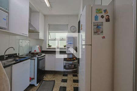 Apartamento para alugar com 3 quartos, 107m² em Belvedere, Belo Horizonte