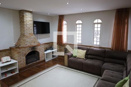 Casa à venda com 3 quartos, 206m² em Socorro, São Paulo