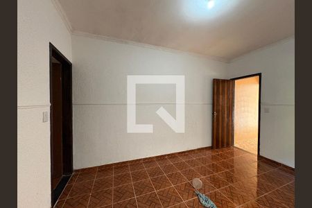Quarto 1 de casa para alugar com 2 quartos, 80m² em Vila Clarice, São Paulo