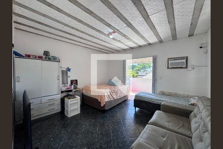 Sala / quarto de apartamento para alugar com 1 quarto, 40m² em Recreio dos Bandeirantes, Rio de Janeiro