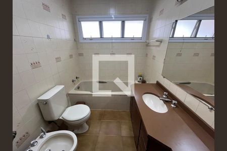 Casa à venda com 4 quartos, 360m² em Alphaville, Santana de Parnaíba