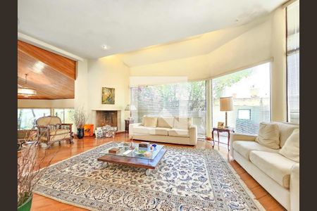 Casa à venda com 5 quartos, 616m² em Residencial Dez (Alphaville), Santana de Parnaíba