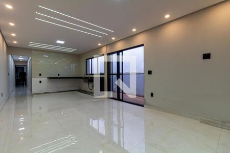Sala e cozinha de casa para alugar com 2 quartos, 176m² em Jardim Popular, São Paulo