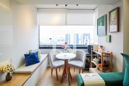 Sala de apartamento para alugar com 2 quartos, 70m² em Jardim Analia Franco, São Paulo