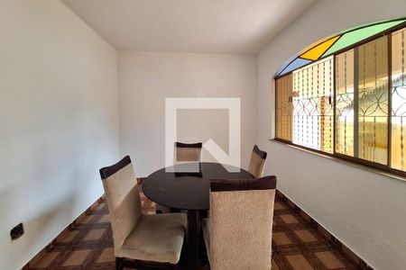 Sala de casa à venda com 3 quartos, 84m² em Barreto, Niterói