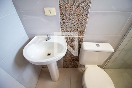 Banheiro de kitnet/studio para alugar com 1 quarto, 42m² em Parque São Bento, Sorocaba