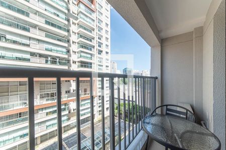 Varanda de kitnet/studio para alugar com 1 quarto, 24m² em Vila Cordeiro, São Paulo