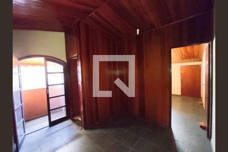 AREA INTERNA de casa à venda com 3 quartos, 305m² em City Bussocaba, Osasco