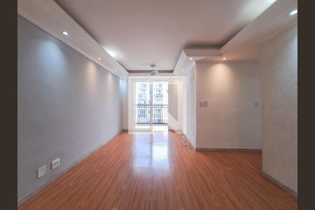 Sala de apartamento para alugar com 3 quartos, 70m² em Loteamento City Jaragua, São Paulo