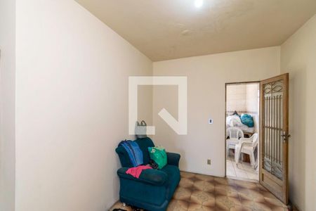 Casa frente - Sala do 2º andar de casa à venda com 5 quartos, 157m² em Vigário Geral, Rio de Janeiro