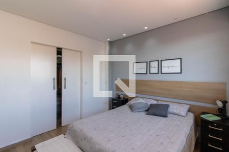 Suíte 1 de casa para alugar com 3 quartos, 240m² em Jardim Santa Cecilia, Guarulhos