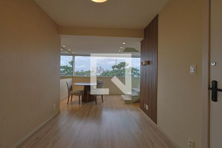 Apartamento à venda com 3 quartos, 211m² em Carlos Prates, Belo Horizonte