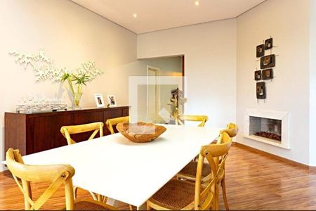 Casa à venda com 4 quartos, 420m² em Brooklin, São Paulo