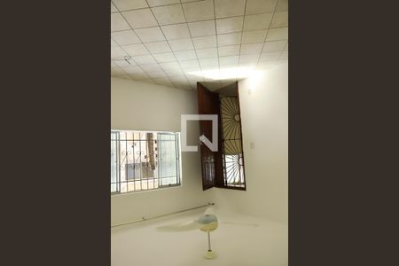 Sala de apartamento para alugar com 2 quartos, 50m² em Mussurunga, Salvador