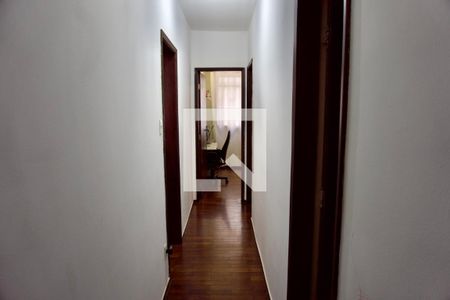 Corredor de apartamento à venda com 3 quartos, 115m² em Serra, Belo Horizonte