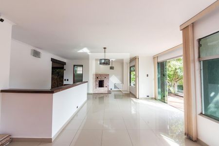 Sala  de casa à venda com 4 quartos, 300m² em Jaguaré, Osasco