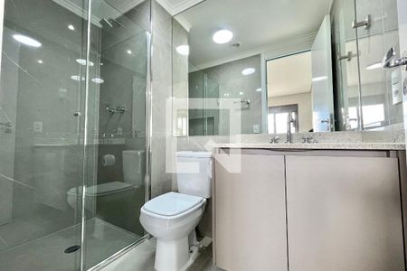 Banheiro de apartamento para alugar com 1 quarto, 29m² em Jardim Prudência, São Paulo