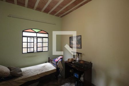 Quarto 1 de casa à venda com 3 quartos, 360m² em Copacabana, Belo Horizonte