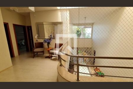 Casa para alugar com 4 quartos, 780m² em Morada da Colina, Uberlândia