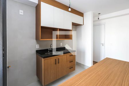 Cozinha de apartamento para alugar com 2 quartos, 75m² em Sacoma, São Paulo