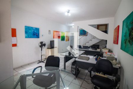 Sala / Sala de Jantar de casa para alugar com 2 quartos, 140m² em Moema, São Paulo