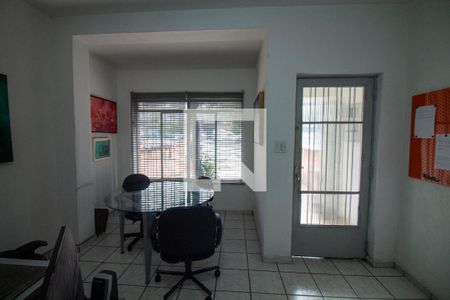 Sala / Sala de Jantar de casa para alugar com 2 quartos, 140m² em Moema, São Paulo