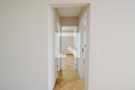 Corredor de apartamento à venda com 2 quartos, 58m² em Santa Teresinha, São Paulo