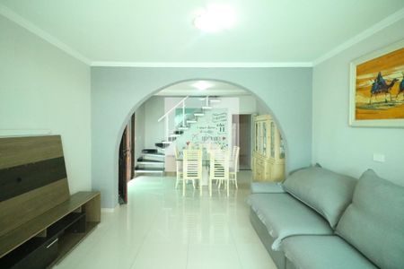 Sala de casa para alugar com 2 quartos, 150m² em Casa Grande, Diadema