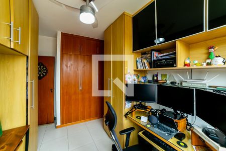 Quarto 1 de apartamento à venda com 1 quarto, 60m² em Maria Virgínia, Belo Horizonte