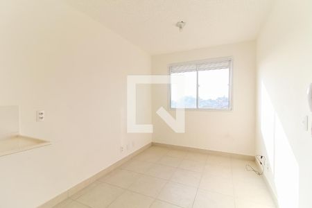 Sala/Cozinha de apartamento para alugar com 2 quartos, 34m² em Vila Carmosina, São Paulo