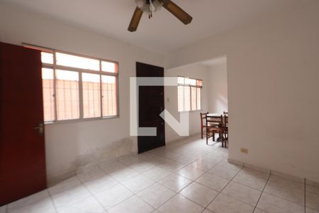 Sala de casa para alugar com 3 quartos, 150m² em Jardim Santa Adelia, São Paulo