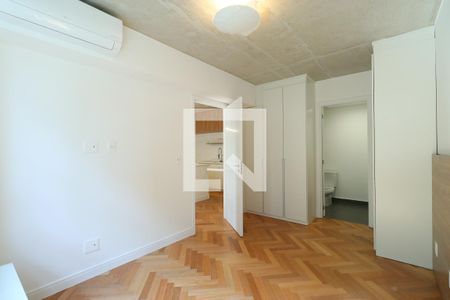 Suíte 1 de apartamento para alugar com 2 quartos, 80m² em Vila Ipojuca, São Paulo