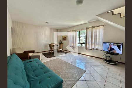 Sala de apartamento para alugar com 4 quartos, 240m² em Centro, Florianópolis