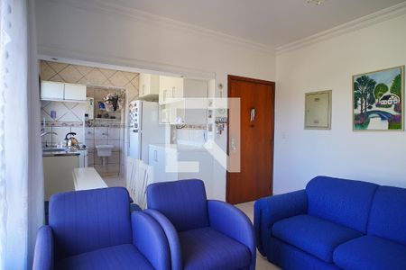 Sala de apartamento à venda com 2 quartos, 70m² em Jardim Floresta, Porto Alegre