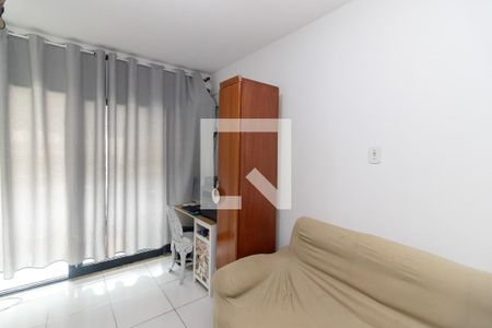 Quarto 1 de casa para alugar com 4 quartos, 300m² em Padre Miguel, Rio de Janeiro