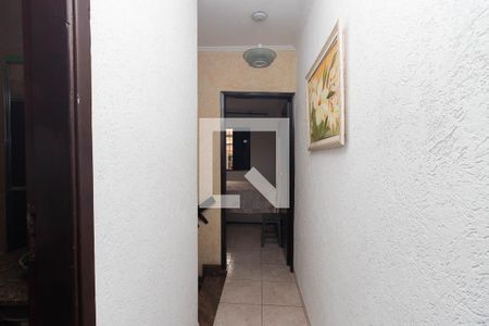 Corredor dos Quartos de casa à venda com 2 quartos, 73m² em Vila Leonor, São Paulo