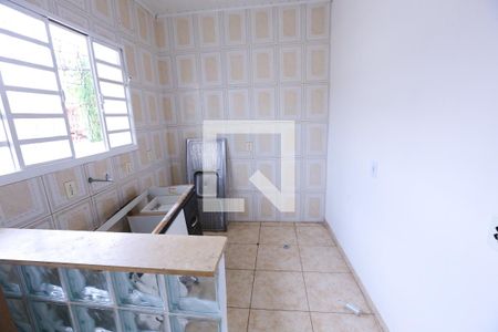 Cozinha de casa para alugar com 1 quarto, 50m² em Vila Francos, São Paulo