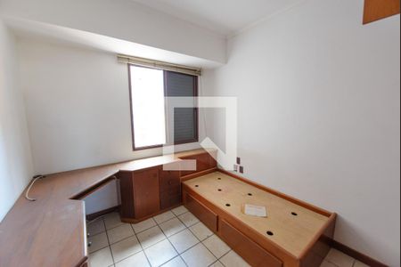 Apartamento para alugar com 3 quartos, 112m² em Centro, Taubaté