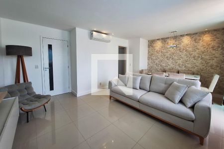 Sala de apartamento para alugar com 2 quartos, 250m² em Charitas, Niterói