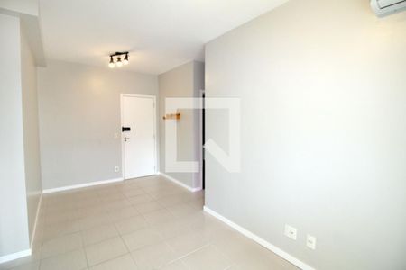 Sala de apartamento para alugar com 2 quartos, 62m² em Vicente de Carvalho, Rio de Janeiro