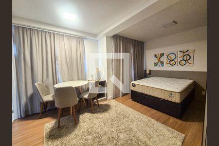 Sala/Quarto - Cortina Black-Out de apartamento à venda com 1 quarto, 25m² em Higienópolis, São Paulo