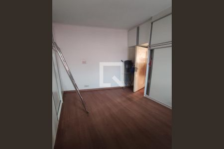 AREA INTERNA de casa à venda com 2 quartos, 300m² em Centro, Osasco